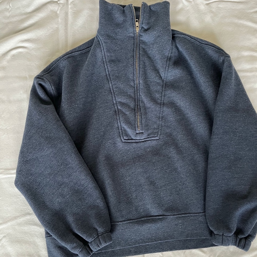 Xirena Sweatshirt and Sweatpants- Matching set